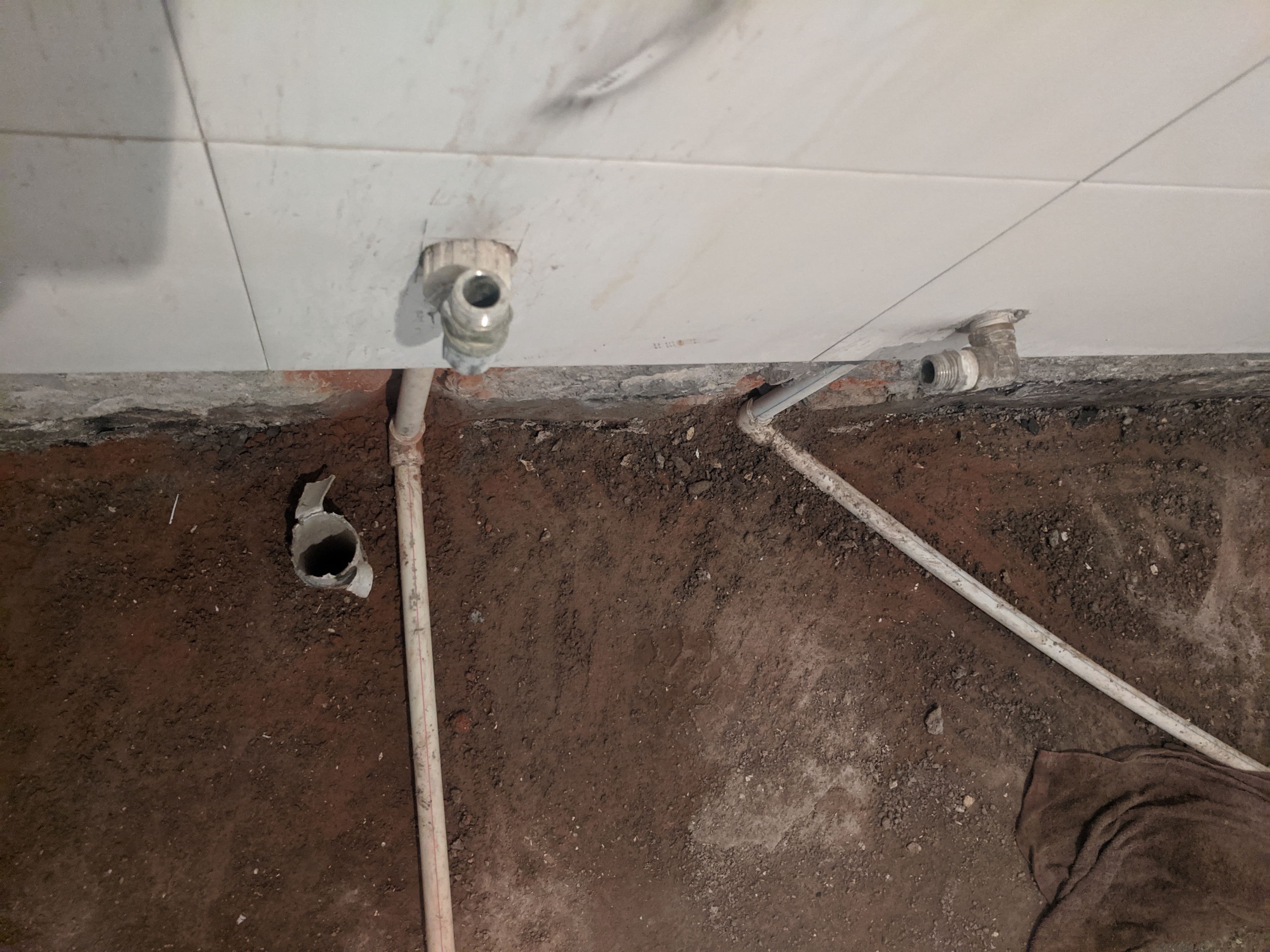 浴室卫生间水管